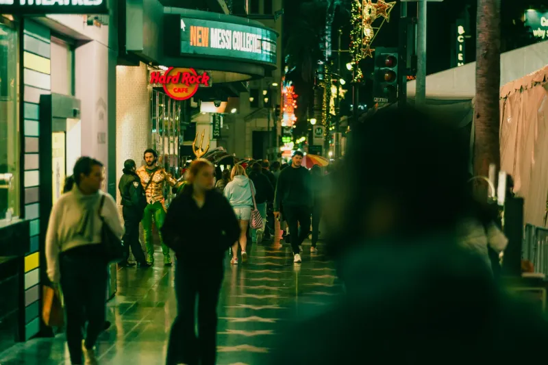 Hiding in Neon: How Your Privacy Settings Can Make You the Most Visible Person in the Room