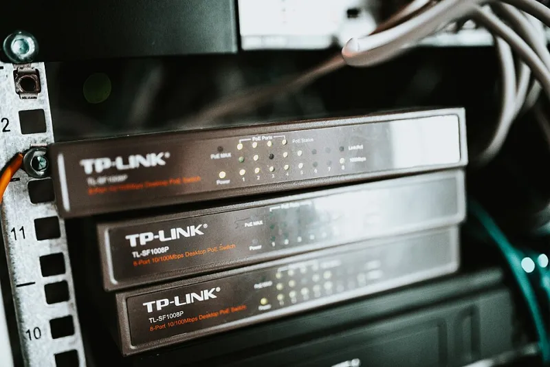 More Hops, More Problems: How Stacking Proxies Can Betray Your Identity